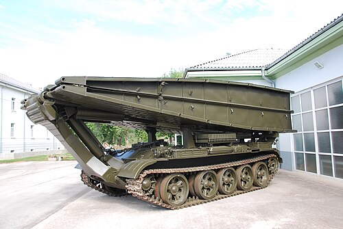 T-55 橋梁敷設工