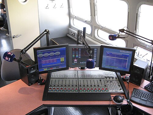 Klotz Digital社のVadis DC IIミキサーは、2007年のVフェスティバルにおけるVirgin Radioの屋外放送で使用されました。