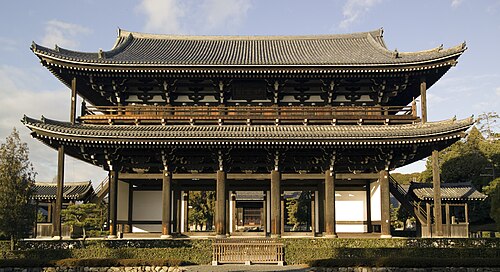 東福寺の山門は幅5寸です。