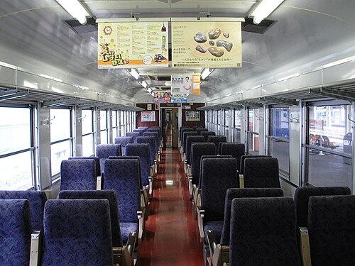 しなの鉄道169系電車の車内