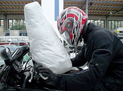 バイクのエアバッグ