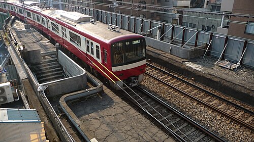 旧平沼駅から見た横浜駅と戸部駅の間