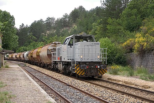 ボーリエール駅の ECR 石膏列車を積んだ Vossloh G1000 (2008 年)
