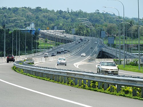 E-01高速道路