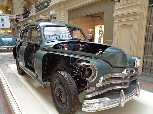 GAZ-M20のレイアウト
