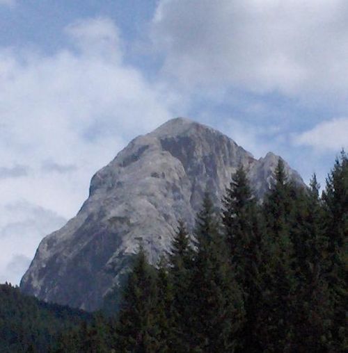 ペラルバ山