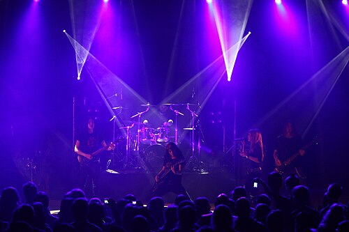 HB ライブ at Uusi Alku、レンパーラ、フィンランド 2010