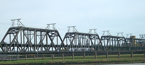 4トラス橋