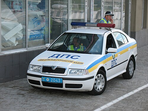シュコダ オクタビア 道路警察車両