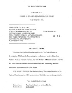 裁判所命令により、ベライゾンはすべての通話記録をNSA（国家安全保障局）に提出するよう命じられた。