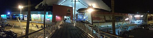 夜のモール・ゾフリ