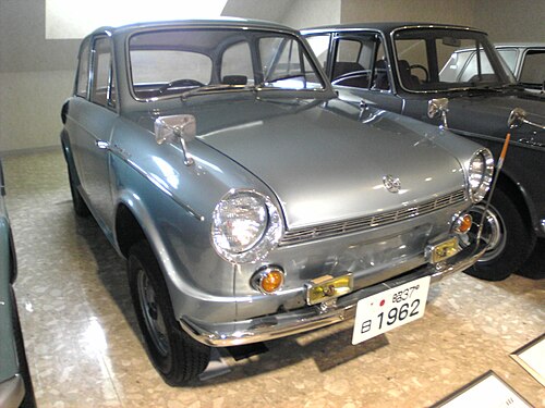 三菱コルト600