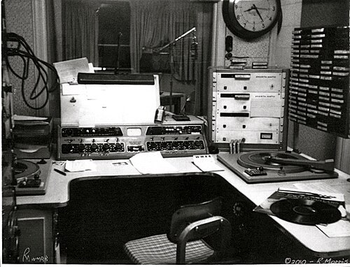 WMRBスタジオ、1969年 - カルフーン・タワーズ。