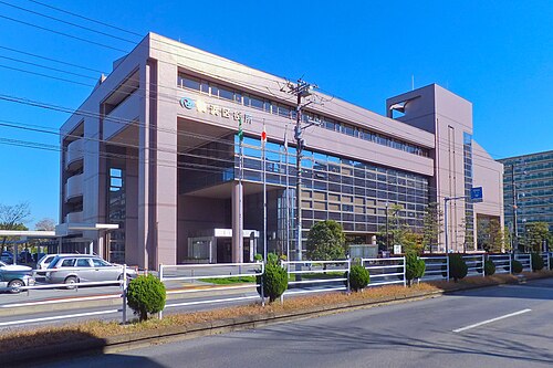 美浜区役所（2011年12月11日）