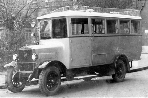 1913 年ブダペストの Mág バス