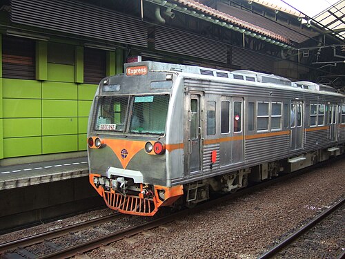 2007年7月、インドネシアで「ラキタン」と呼ばれる前面部を改造した旧東映6000系が撮影された。