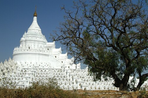 明郡のシンビュメまたはミャテインダン寺院