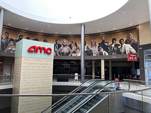 テキサス州オースティンの AMC レイクライン 9