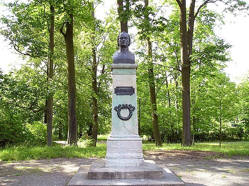 Monument to Jean Paul