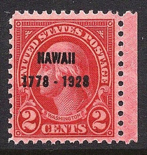 左向きのジョージ・ワシントンを描いた赤い 2 セント切手。デザインの上に「HAWAII 1778–1928」という文字が印刷されています。