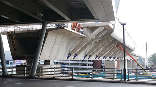 2009 年 4 月の OR タンボ国際空港の高架橋