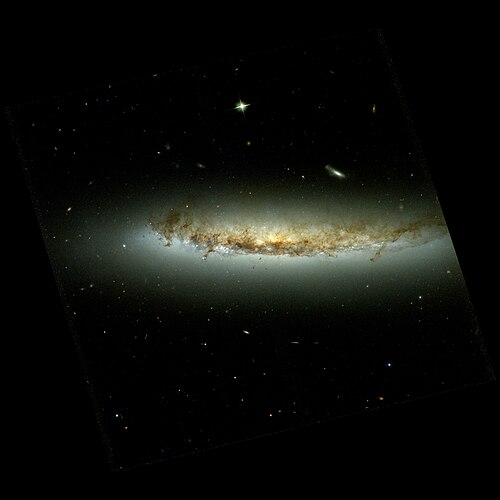 カラーレンダリングされたNGC 4402