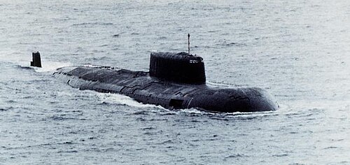 プロジェクト949（オスカーI）が進行中。オスカー級は胴回りが広く、非常に大きなP-700ミサイルが圧力殻の外側に配置され、両側に12本の発射管が取り付けられている。