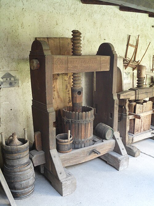 町立博物館のワイン搾り場