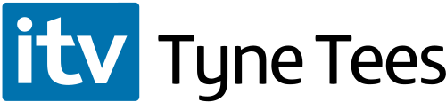 青い枠の中に白い文字で「ITV」と書かれている。右側には「Tyne Tees」という名前が書かれている。