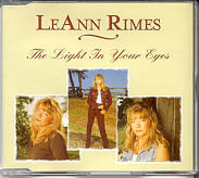 これはリアン・ライムスの 1997 年のシングル「The Light in Your Eyes」のカバーです。