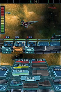 ディスプレイは 2 つの画面に分かれています。上の画面には、戦闘中の 2 つの宇宙船艦隊のビューと、左側にアクション ゲージが表示されます。下の画面には、プレイヤーのコマンド オプションが表示されます。