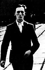 1930年代に撮影されたアレクサンドル・ロボット