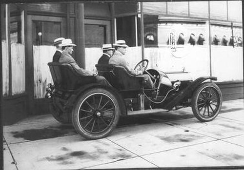 コルバーン自動車。