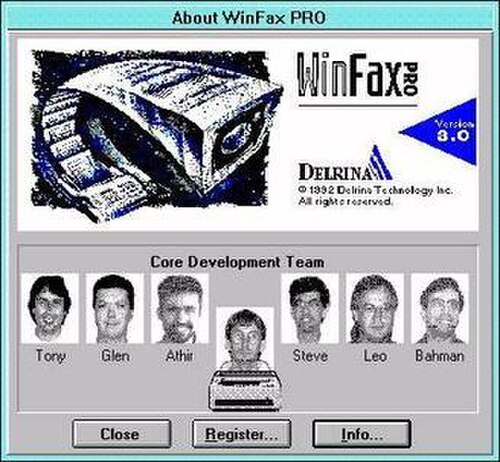 Delrina WinFax 3 の「バージョン情報」ダイアログには、ファックス機に入力しようとしている数人の主要開発者の写真が表示されている