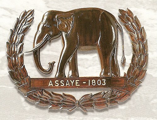 1803年のアサイエの戦いを描いた象の紋章。