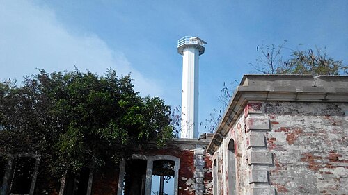 ナブロット島にある古いスペインの灯台